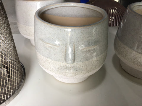 Airlie face pots